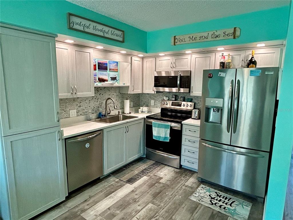 2296 Monaco Lane, Unit 16 Clearwater, FL 33763 - Photo 10 of 53