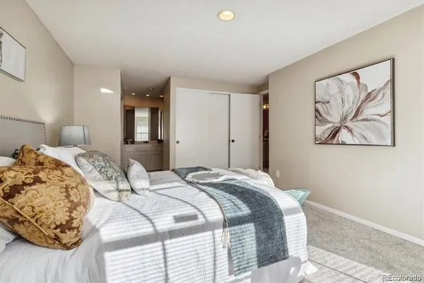 $3,200 | 2901 West Long Drive, Unit G, Littleton, CO 80120