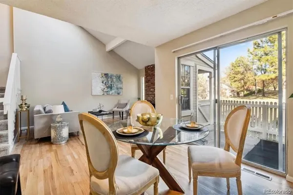 $3,200 | 2901 West Long Drive, Unit G, Littleton, CO 80120