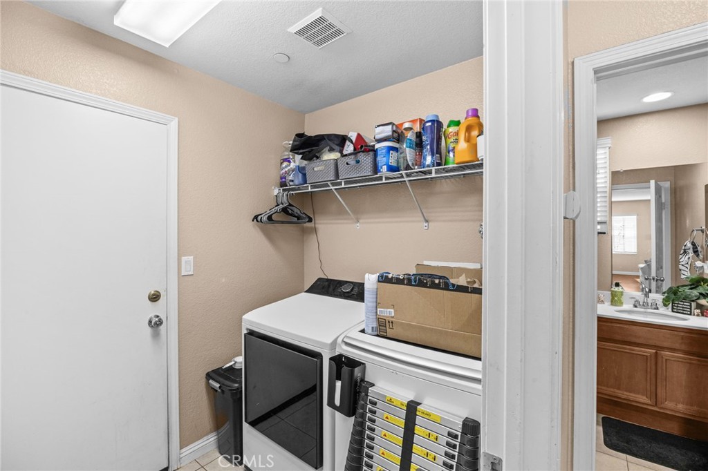 4535 Bianca Way Riverside, CA 92501 - Photo 16 of 40 Gallery Image 16