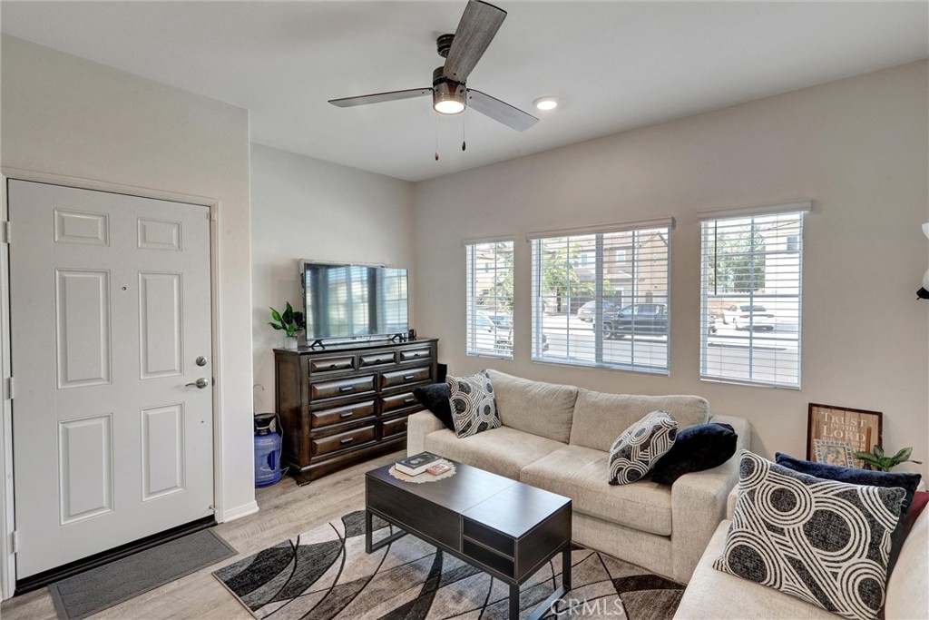 31214 Linden Flower Road Winchester, CA 92596 - Photo 17 of 39