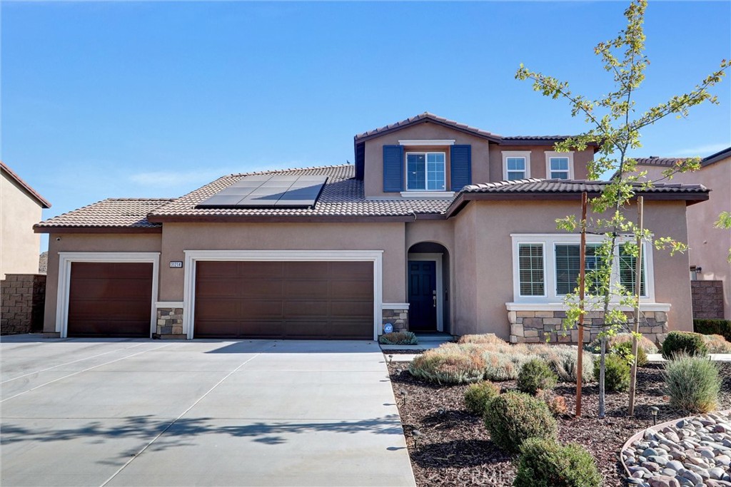 31214 Linden Flower Road Winchester, CA 92596 - Photo 2 of 39