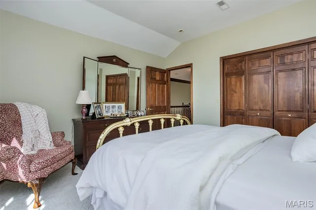 $555,000 | 1300 White Oak Trail, Godfrey, IL 62035