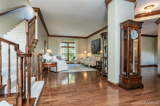 $555,000 | 1300 White Oak Trail, Godfrey, IL 62035