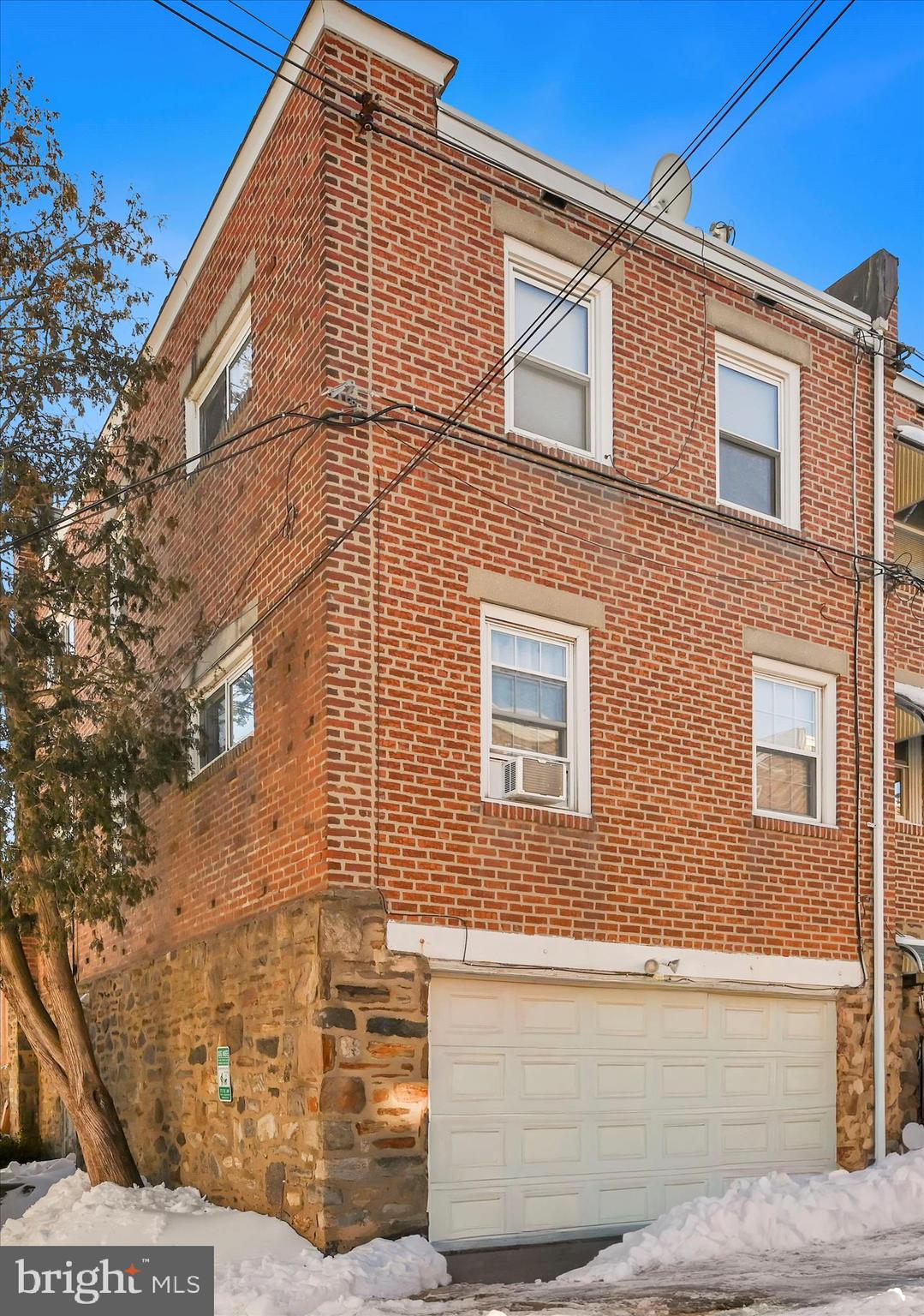 856 Eaton Road Drexel Hill, PA 19026 - Photo 24 of 27 Exterior Back
