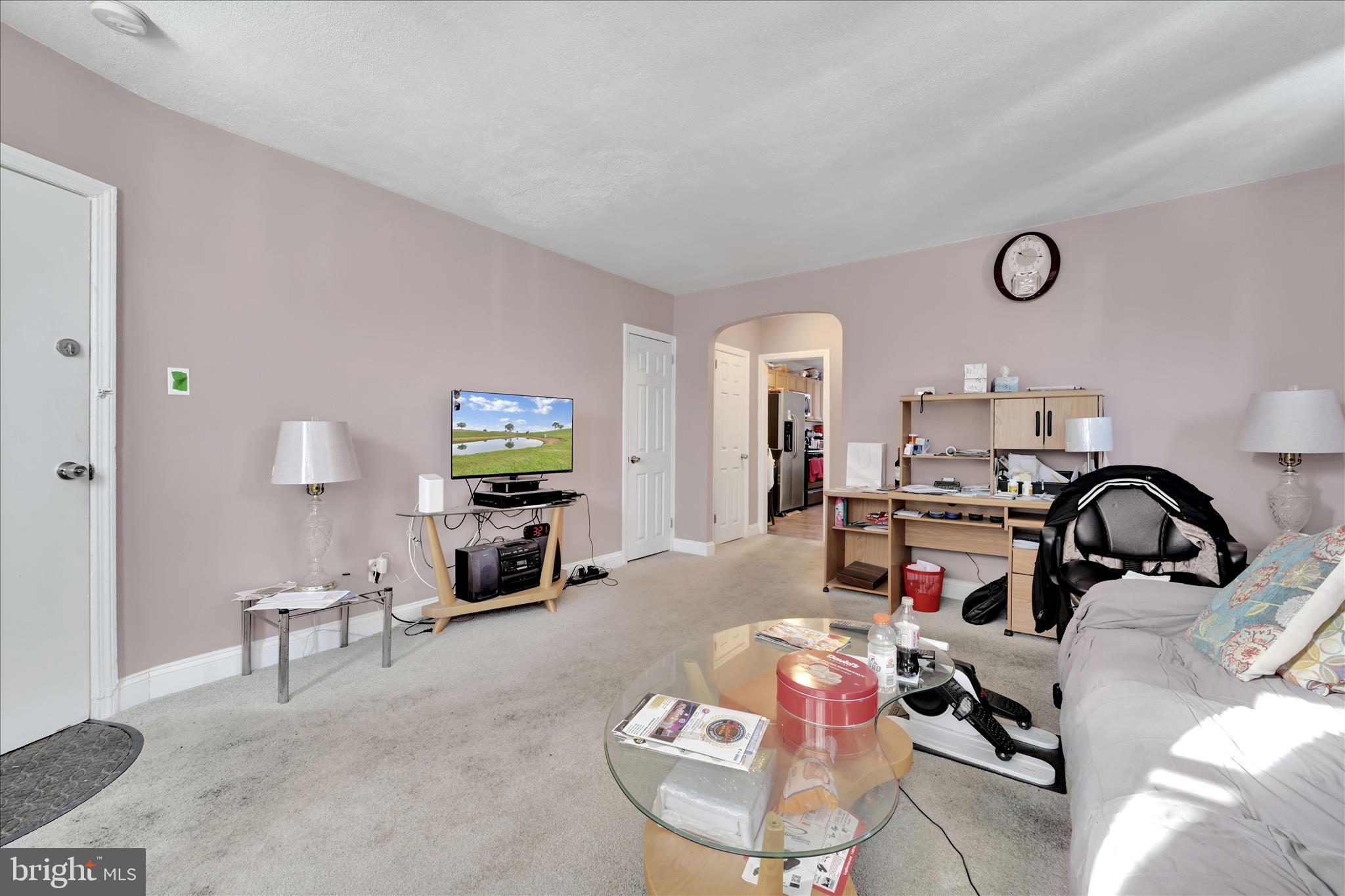 856 Eaton Road Drexel Hill, PA 19026 - Photo 5 of 29 Apartment 1 - Living Area