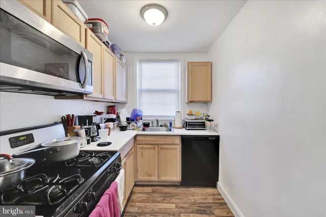 $275,000 | 856 Eaton Road, Drexel Hill, PA 19026