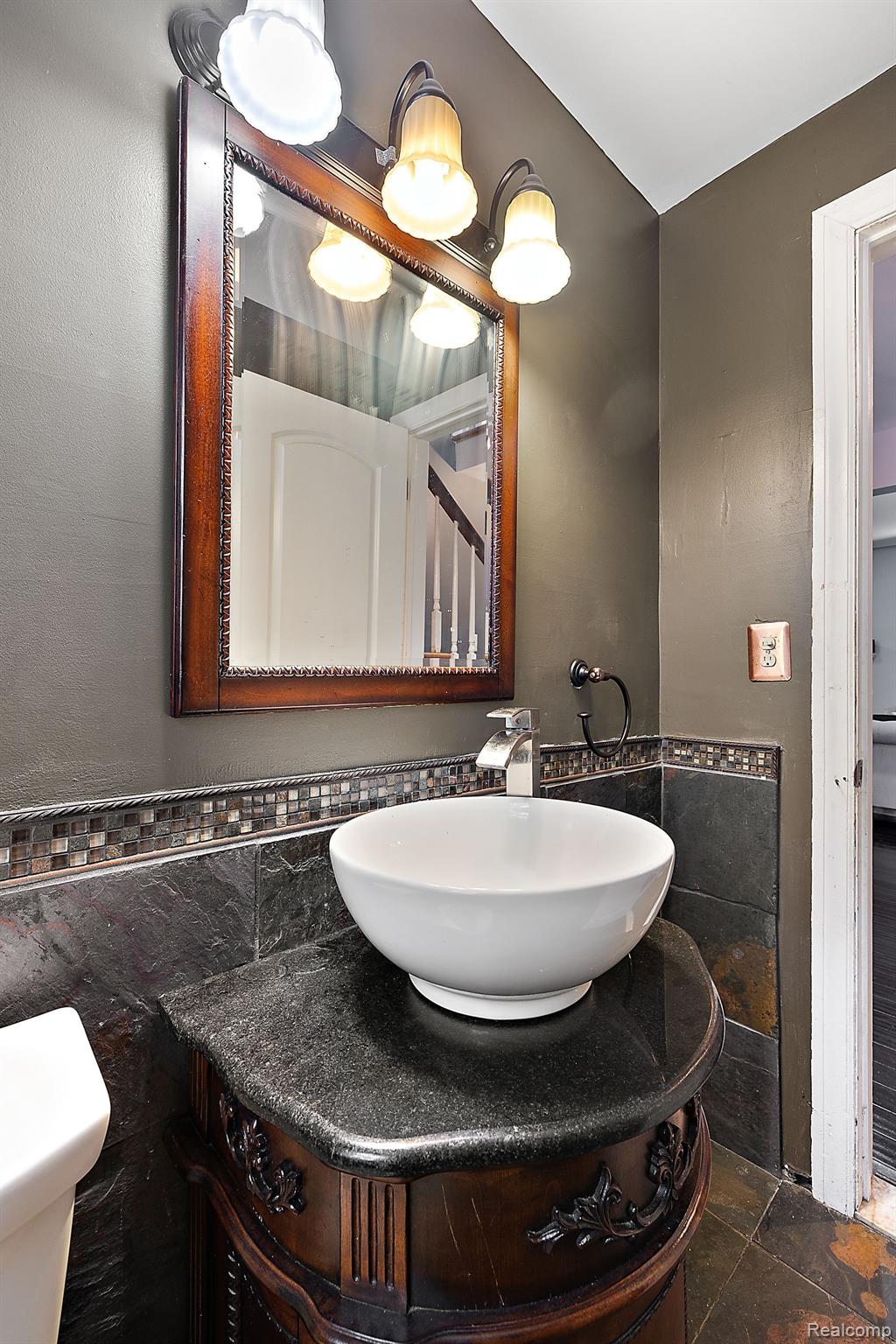10706 Nottingham Road Detroit, MI 48224 - Photo 24 of 48 Gallery Image 24