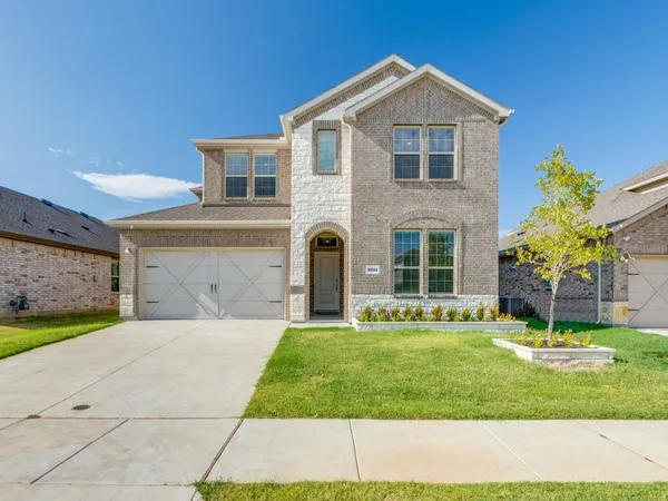 $419,900 | 6213 Lassen Court, Aubrey, TX 76227