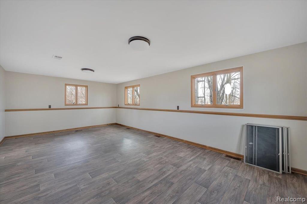 15595 Almont Road Allenton, MI 48002 - Photo 18 of 27
