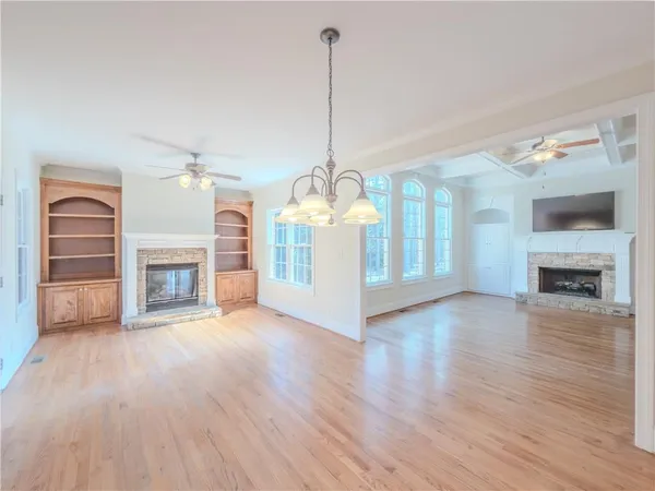 $889,500 | 792 Grassmeade Way, Snellville, GA 30078