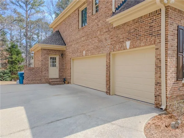 $889,500 | 792 Grassmeade Way, Snellville, GA 30078