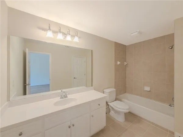 $889,500 | 792 Grassmeade Way, Snellville, GA 30078