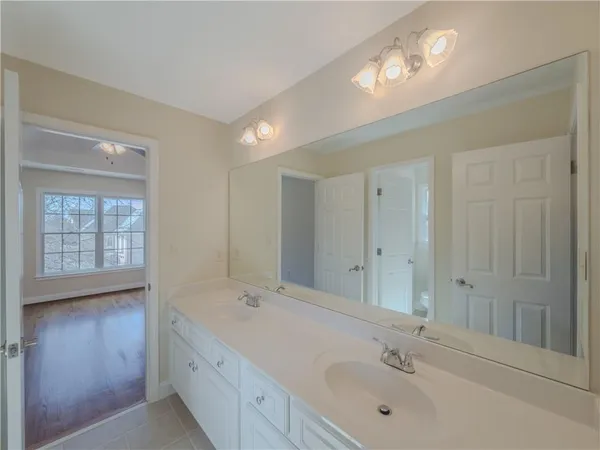 $889,500 | 792 Grassmeade Way, Snellville, GA 30078