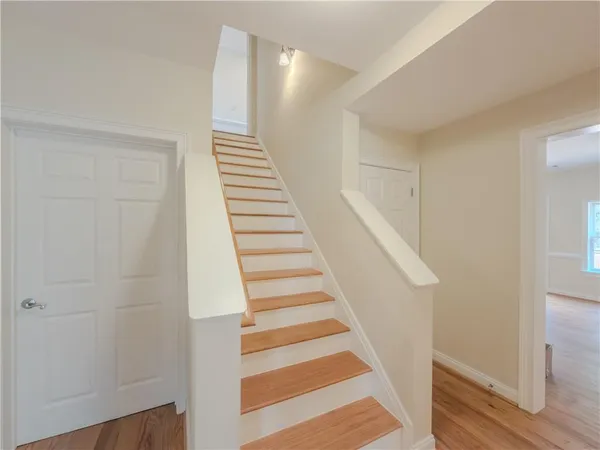 $889,500 | 792 Grassmeade Way, Snellville, GA 30078