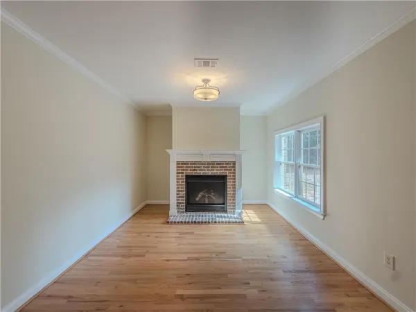 $889,500 | 792 Grassmeade Way, Snellville, GA 30078