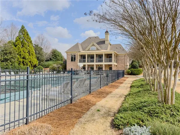 $889,500 | 792 Grassmeade Way, Snellville, GA 30078