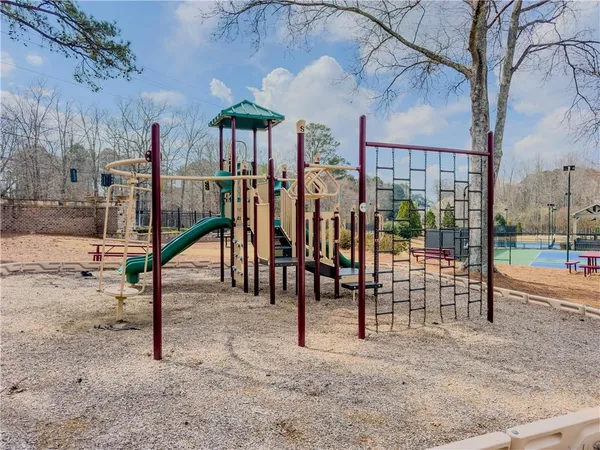 $889,500 | 792 Grassmeade Way, Snellville, GA 30078