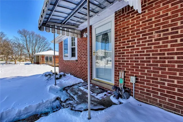 $225,000 | 11480 Dennis Circle, Irwin, PA 15642