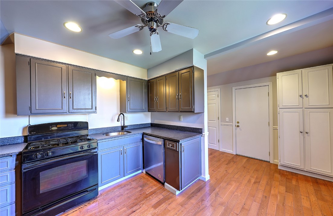 84 Larch Street Providence, RI 02906 - Photo 15 of 25
