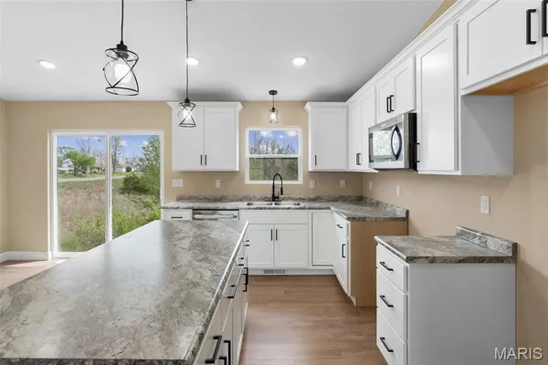 $355,000 | 504 Summer Hill Lane, Washington, MO 63090