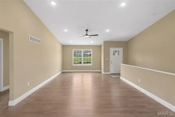 $355,000 | 504 Summer Hill Lane, Washington, MO 63090