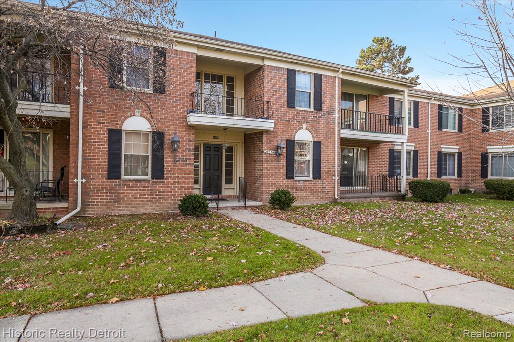 29656 Middlebelt Road, Unit 1403 Farmington Hills, MI 48334 - Photo 25 of 39