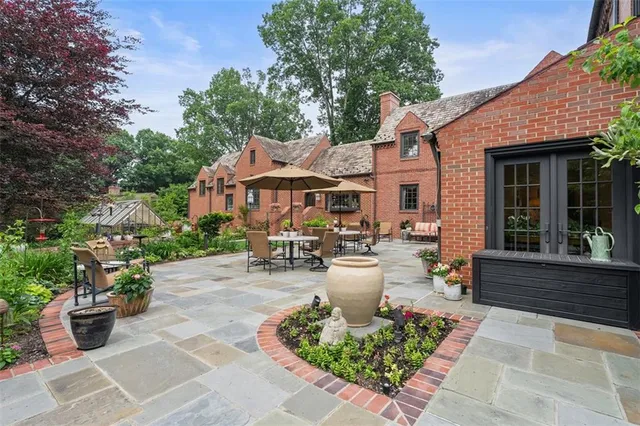 a view of a building with garden