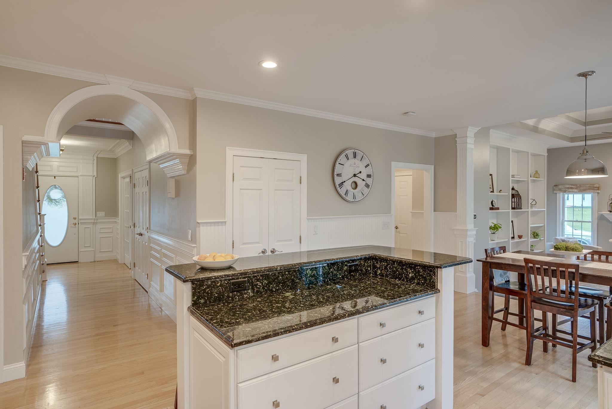357 North Amherst Road Bedford, NH 03110 - Photo 4 of 40