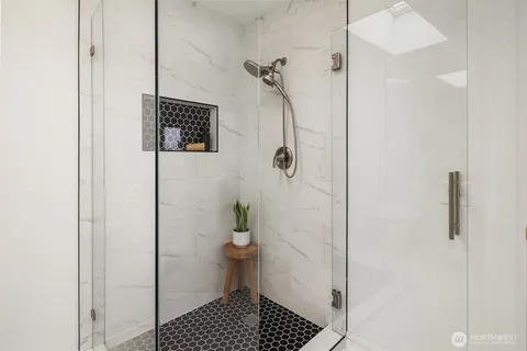 $799,000 | 1106 18th Avenue, Seattle, WA 98122