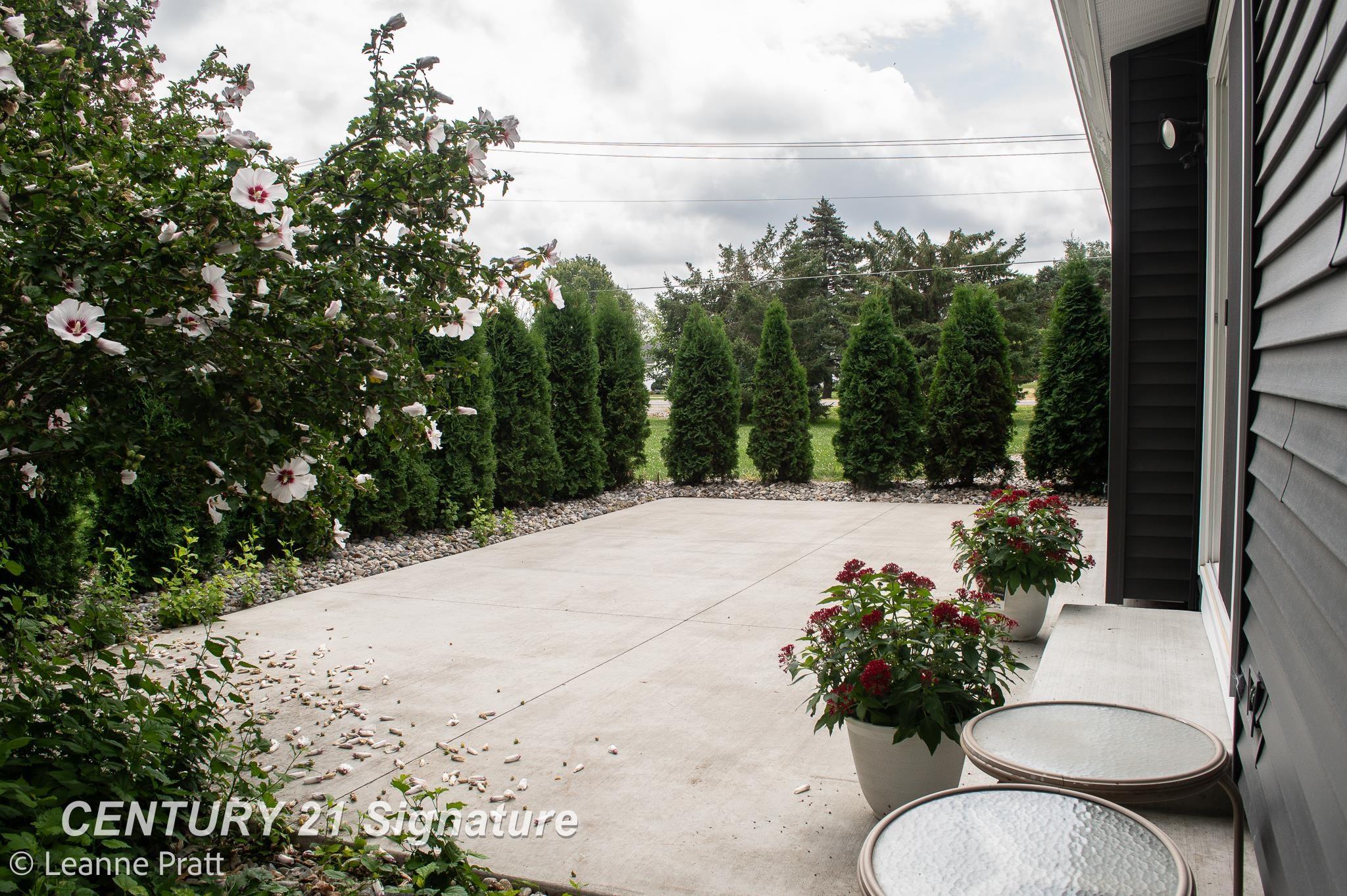 2012 North Nichols Road Flushing, MI 48433 - Photo 27 of 32 50150526-5b918cbf-5978-4970-94f6-a74d65fdc6ec.JPG