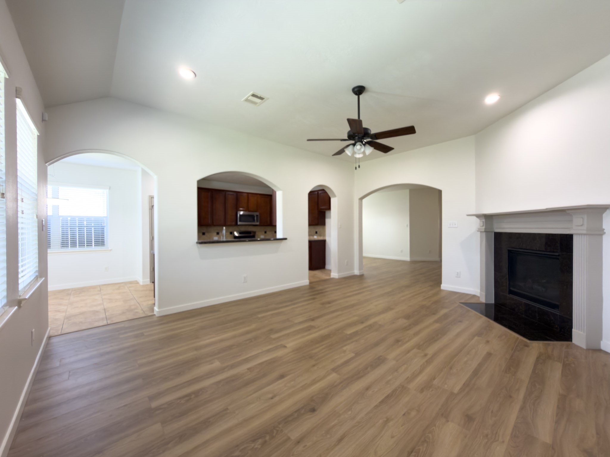 2802 Ridgeglen Lane Houston, TX 77082 - Photo 18 of 37 Gallery Image 18