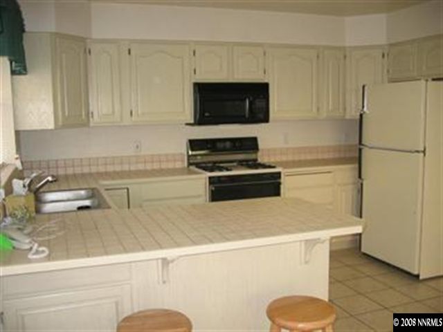 595 Talus Way Reno, NV 89503 - Photo 5 of 8 Photo 5