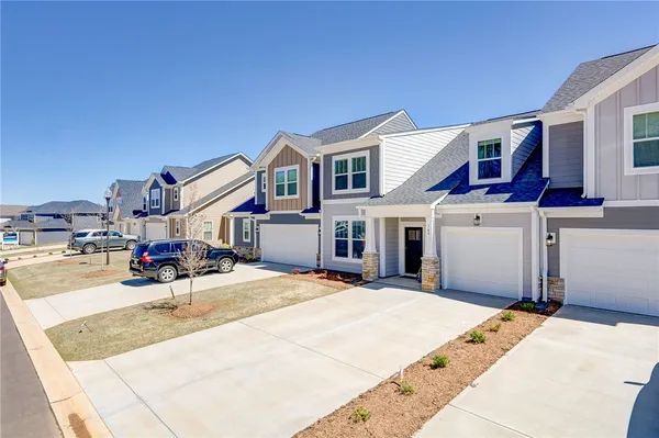 $374,900 | 149 Grange Vly Lane, Central, SC 29630