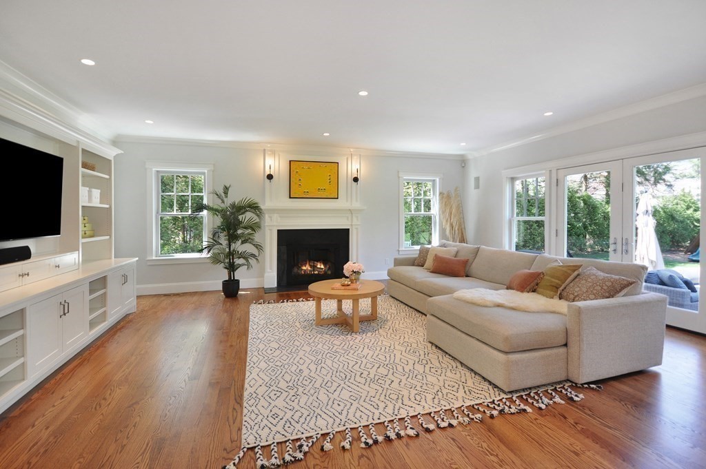 158 Alcott Road Concord, MA 01742 - Photo 8 of 40