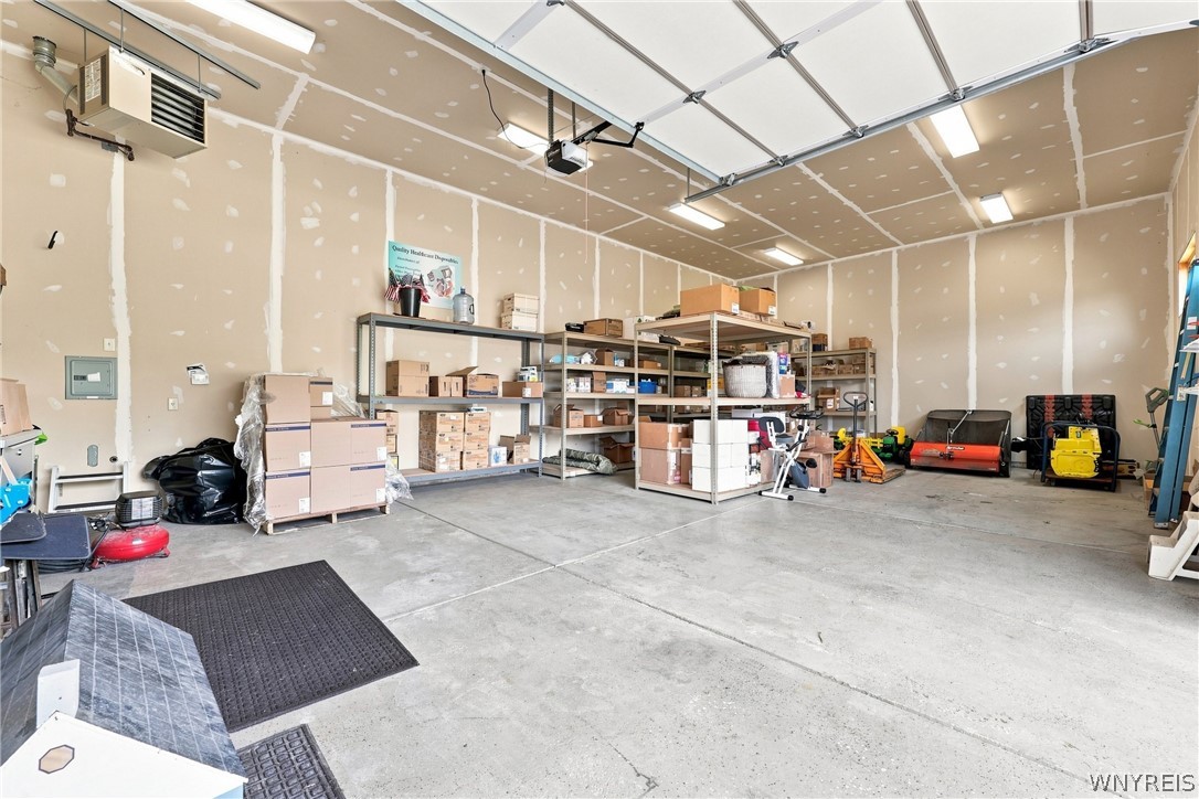 4922 Beach Ridge Road Lockport, NY 14094 - Photo 7 of 50 Gallery Image 7