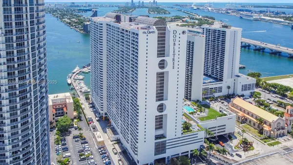 $725,000 | 1717 North Bayshore Drive, Unit A2635, Miami, FL 33132