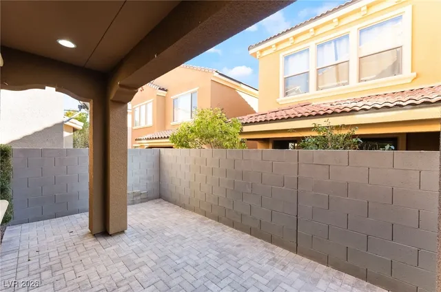 $2,300 | 11243 Filmore Heights Court, Las Vegas, NV 89135