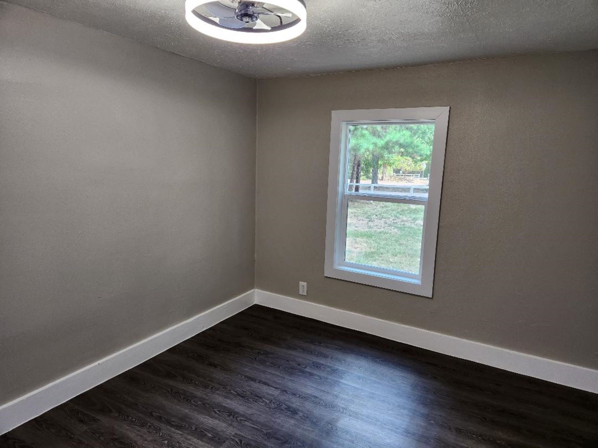 728 Hudson Road Conroe, TX 77304 - Photo 14 of 26