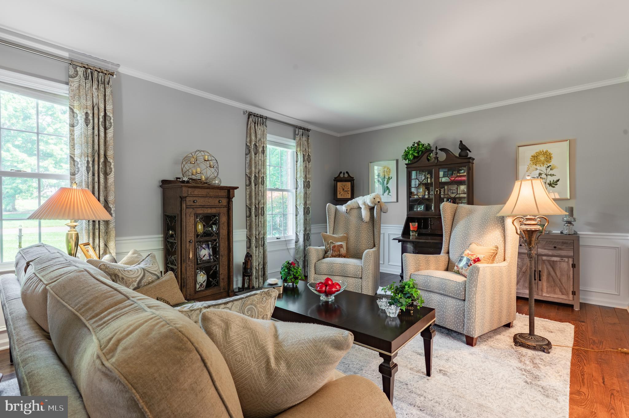 5765 North Deer Run Road Doylestown, PA 18902 - Photo 10 of 62 Living Room