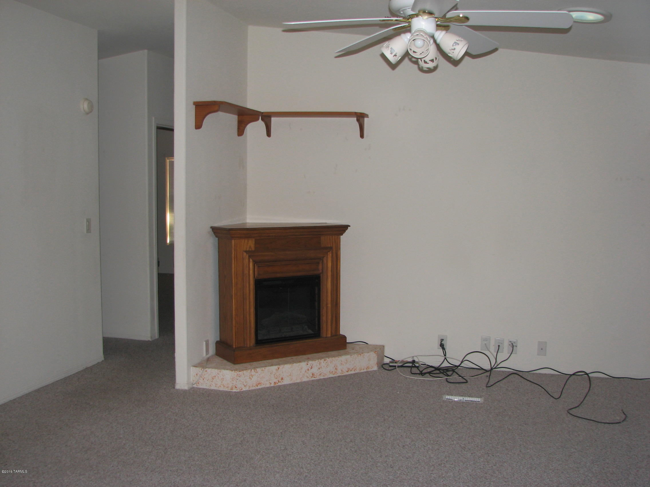 6072 West Rafter Cir Street Tucson, AZ 85713 - Photo 8 of 20 Gallery Image 8