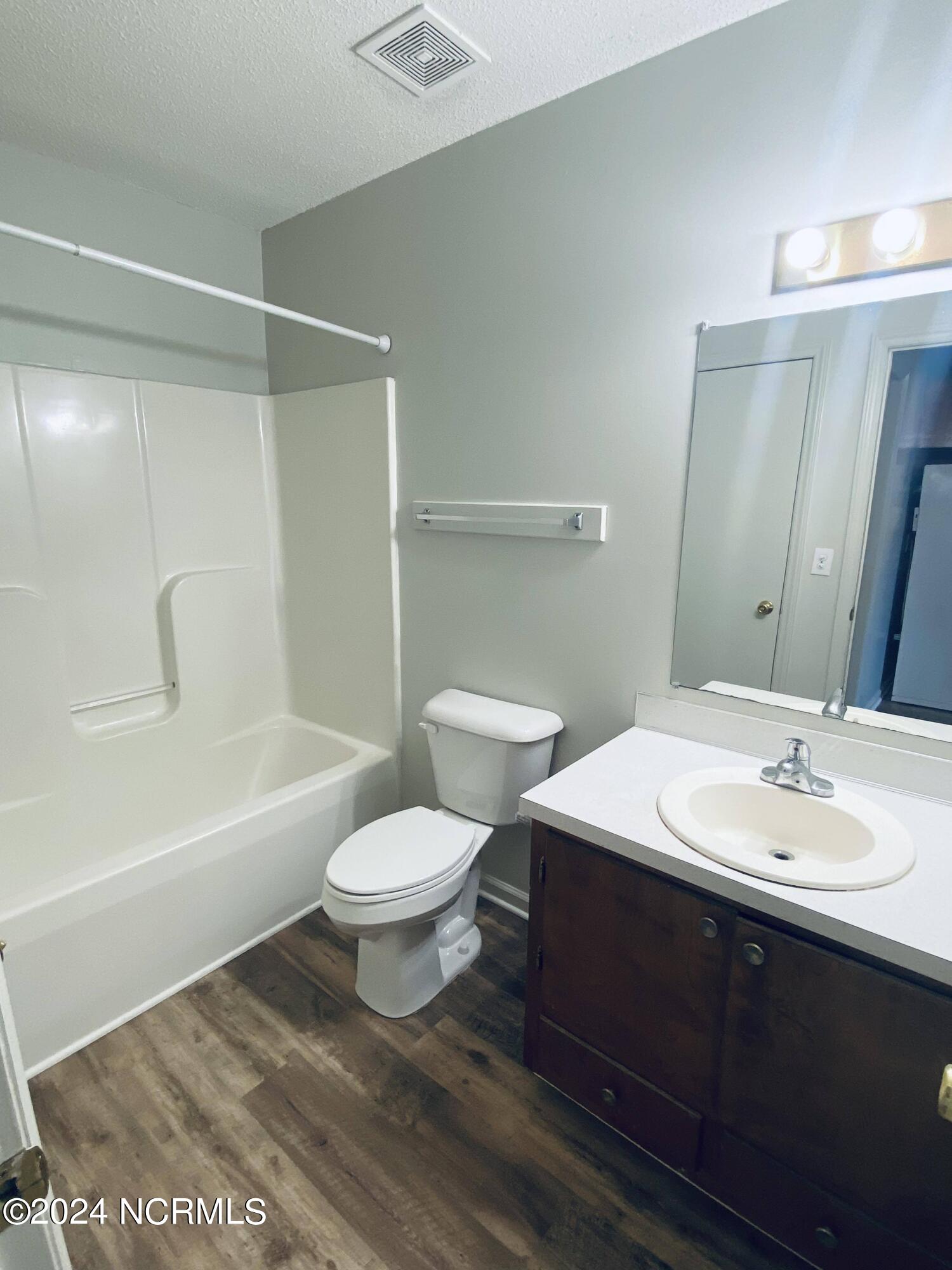 1213 East Fire Tower Road, Unit E Greenville, NC 27858 - Photo 5 of 8 4Bath
