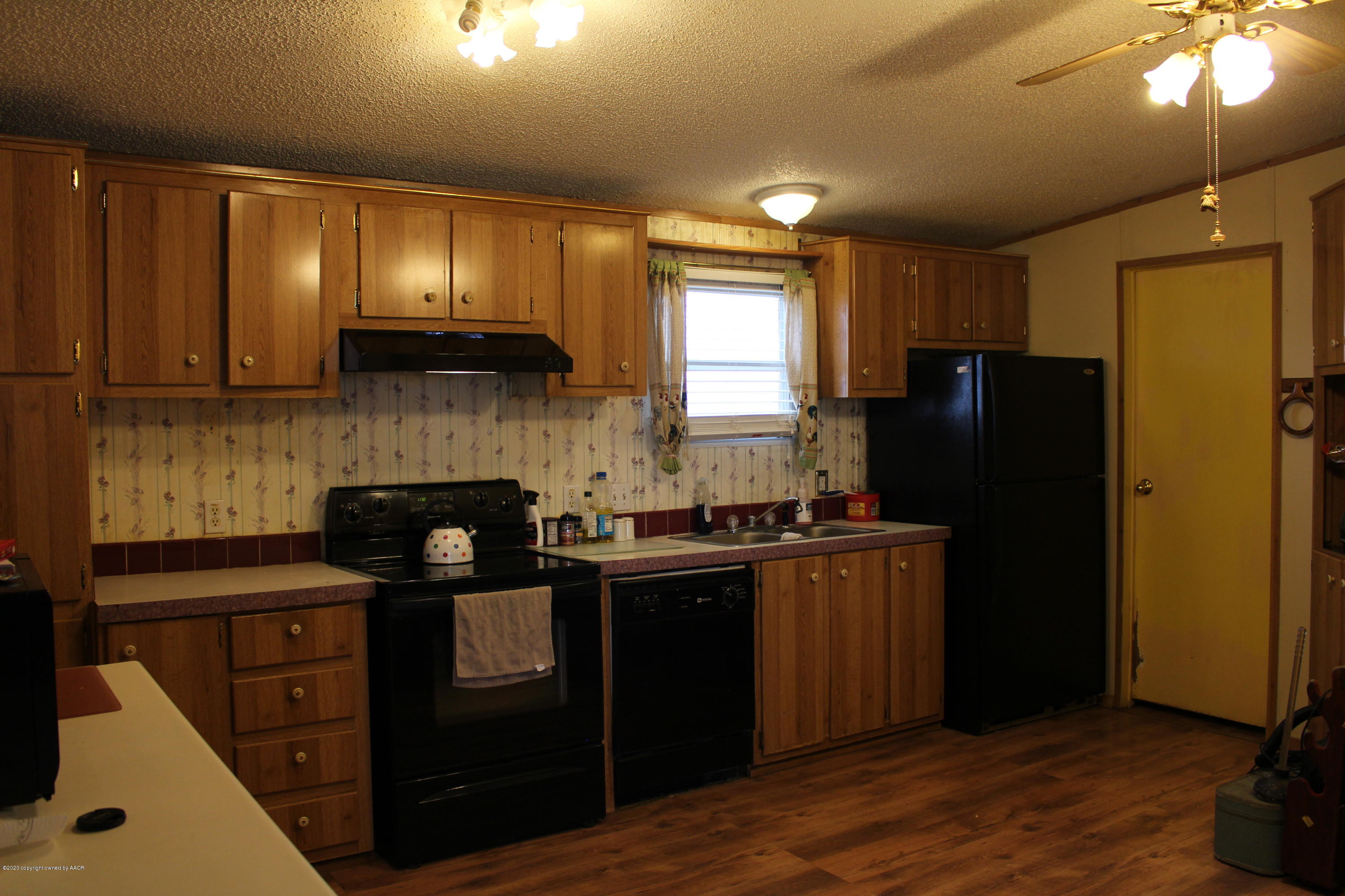 6201 Susie Road Amarillo, TX 79118 - Photo 2 of 12 Open Kitchen