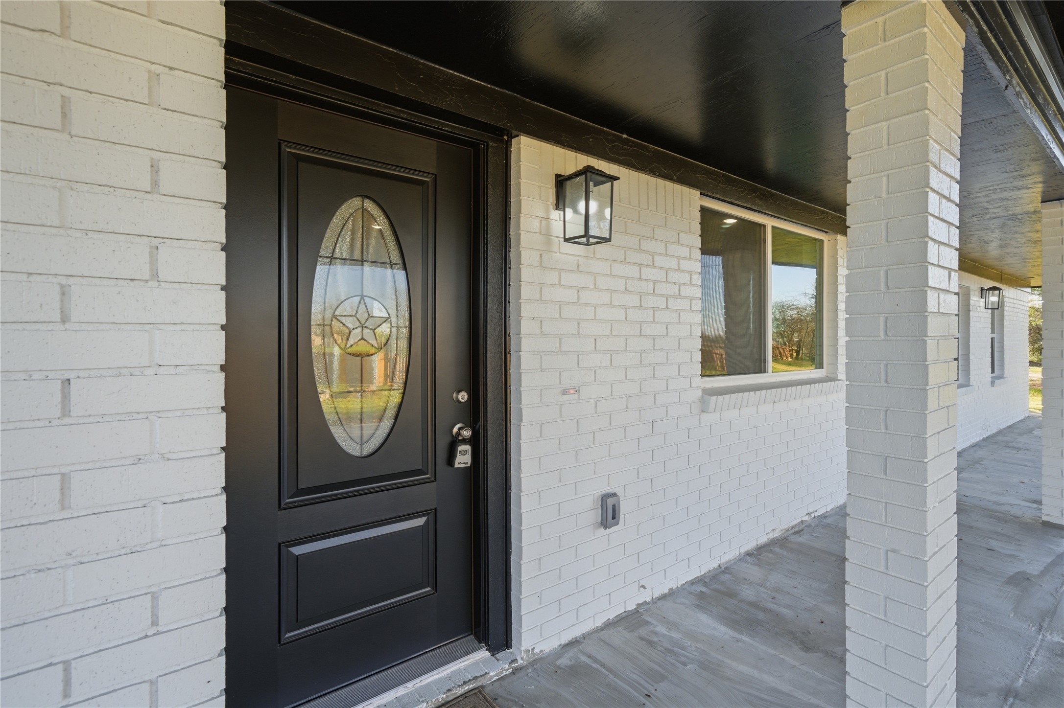 6623 County Road 4 Damon, TX 77430 - Photo 31 of 48 a front view of a house with a door