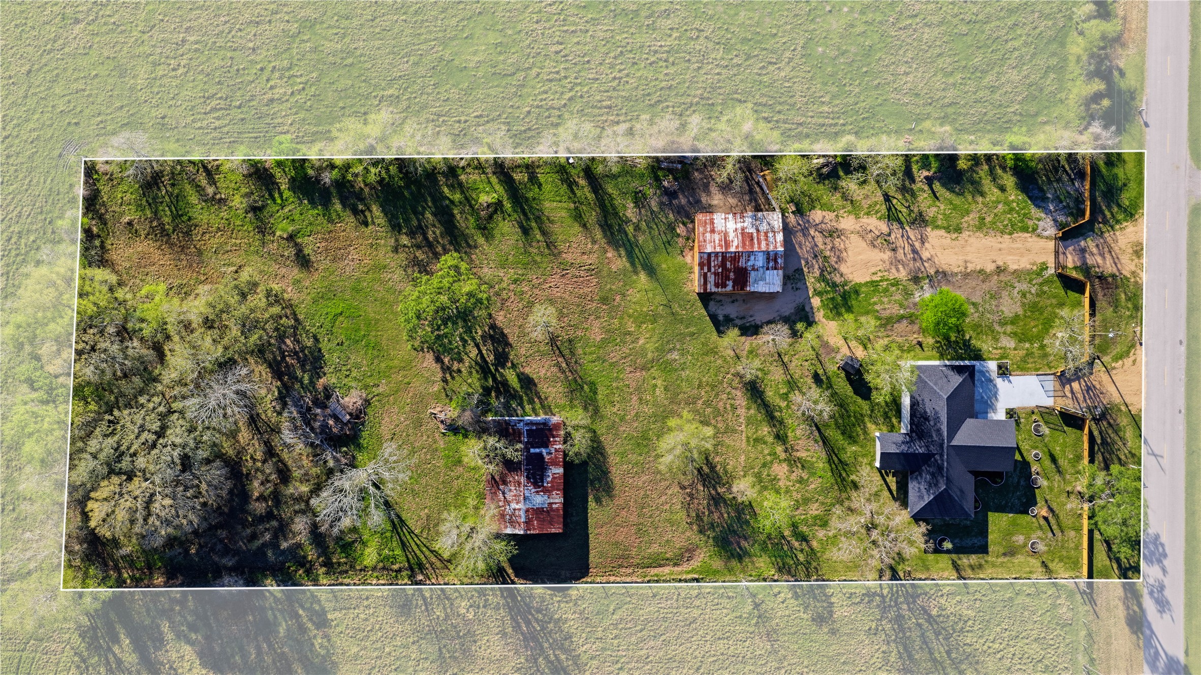 6623 County Road 4 Damon, TX 77430 - Photo 46 of 48 view of outdoor space with seating area and trees in the background