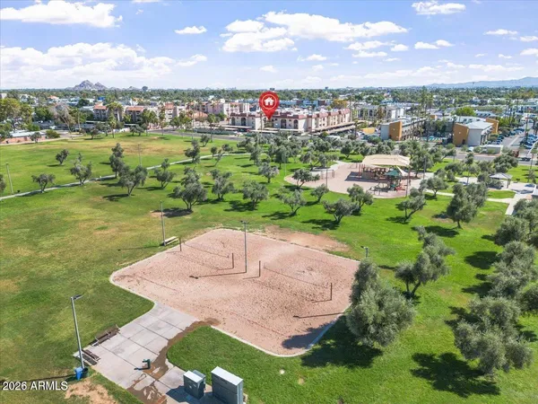 $139,900 | 3033 East Devonshire Avenue, Unit 2009, Phoenix, AZ 85016