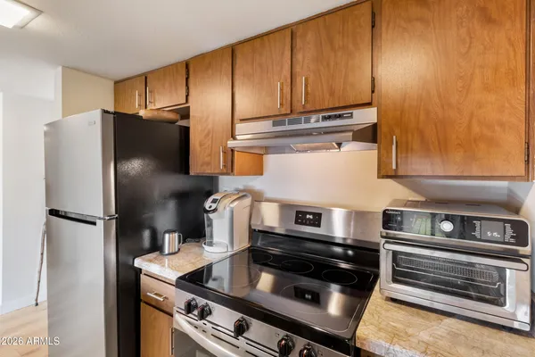 $139,900 | 3033 East Devonshire Avenue, Unit 2009, Phoenix, AZ 85016