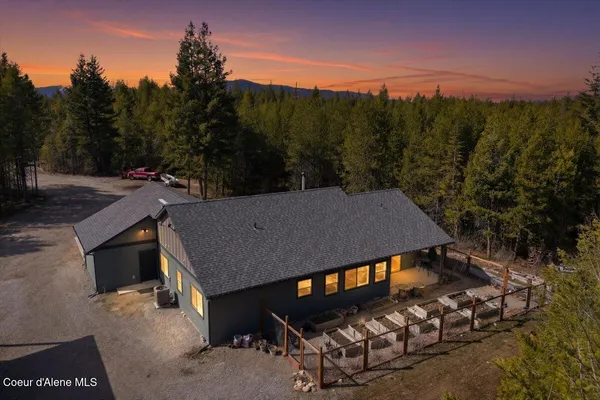 $895,000 | 2949 West Highway 54, Spirit Lake, ID 83869