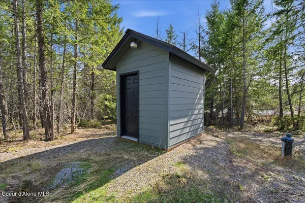 $895,000 | 2949 West Highway 54, Spirit Lake, ID 83869