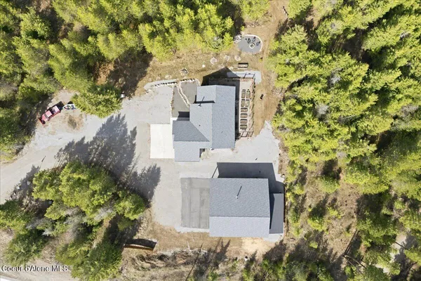 $895,000 | 2949 West Highway 54, Spirit Lake, ID 83869